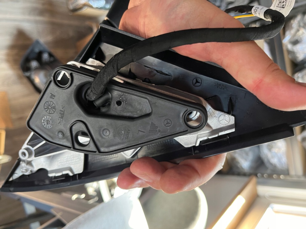 Ліва дзеркало 18pin корпус e1021279 k144/rx780 + камера mecedes glc w253 Оригінал