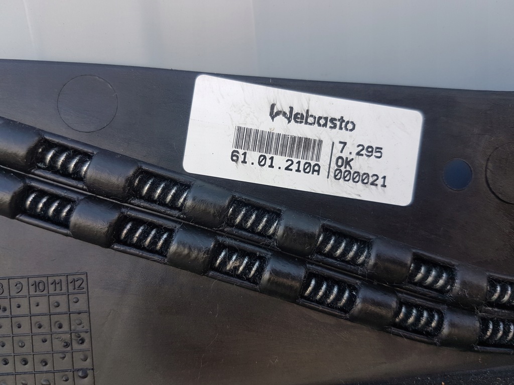 фото №8, Maserati quattroporte 04-13 люк kompletny