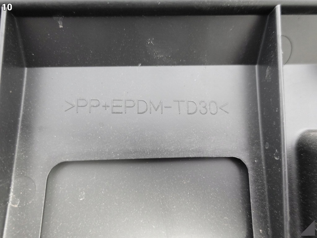 фото №11, Audi q7 sq7 ii 4m0 s-line 19- lift молдинг дверь правая