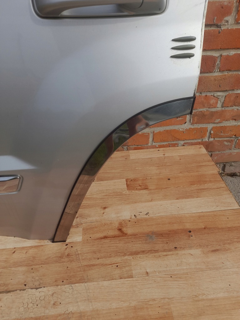 фото №14, Jeep grand cherokee wk 5-10 дверь левый задняя