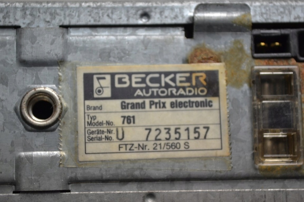 фото №8, Mercedes w126 радіопрогравач becker grand prix