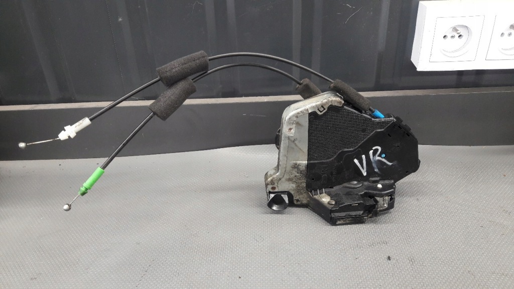 фото №1, Замок дверь правый перед lexus rx 400h 03-08r 5d