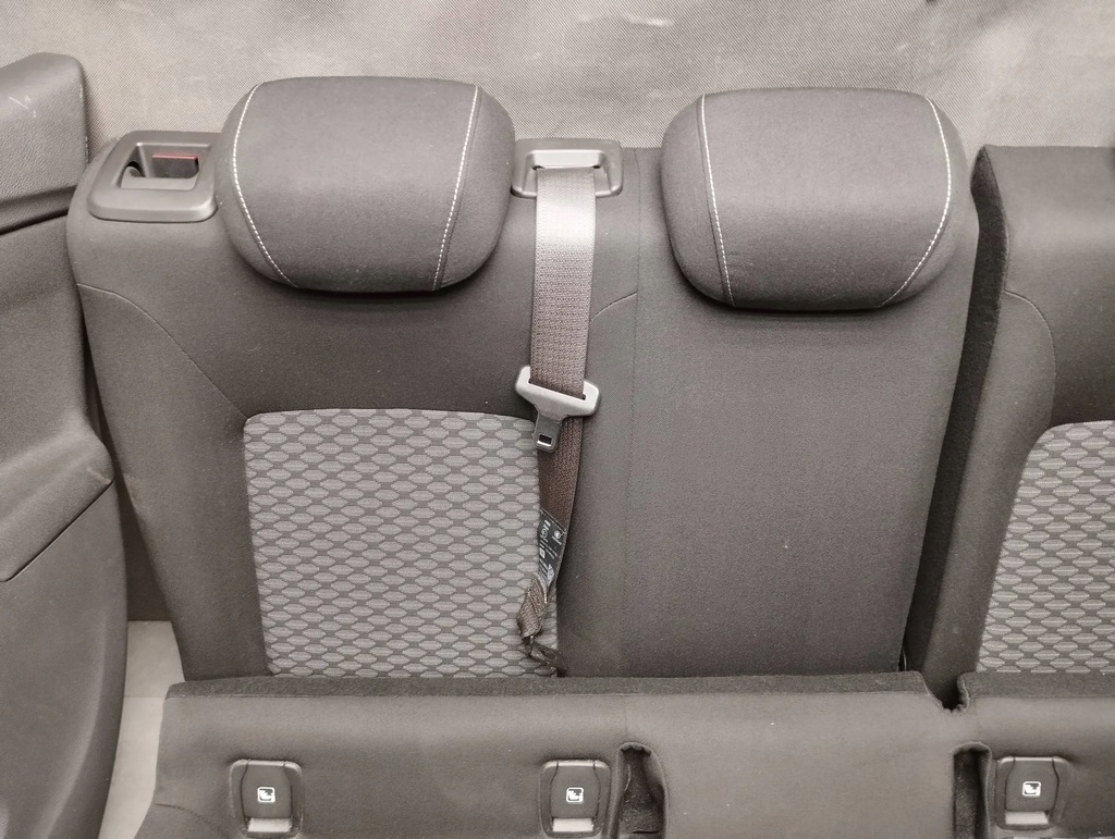 фото №9, Opel astra k kombi сиденья обшивки сиденья