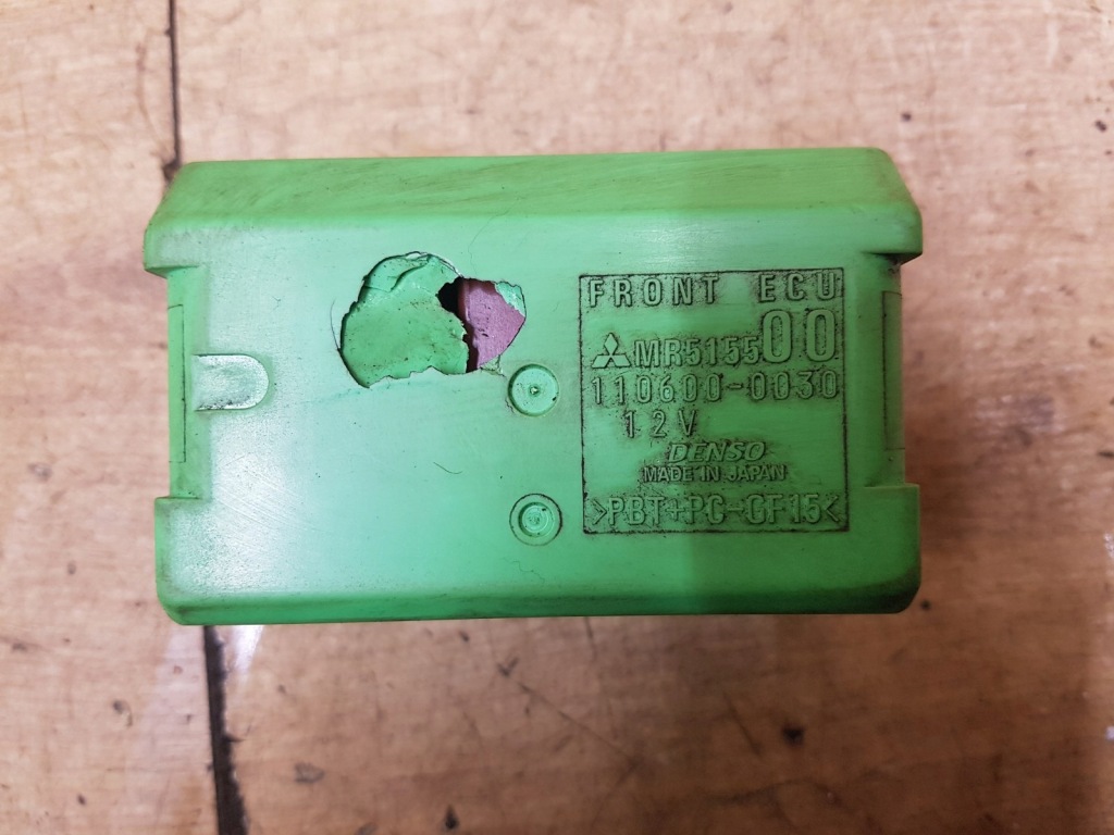 фото №1, Реле mitsubishi lancer vii