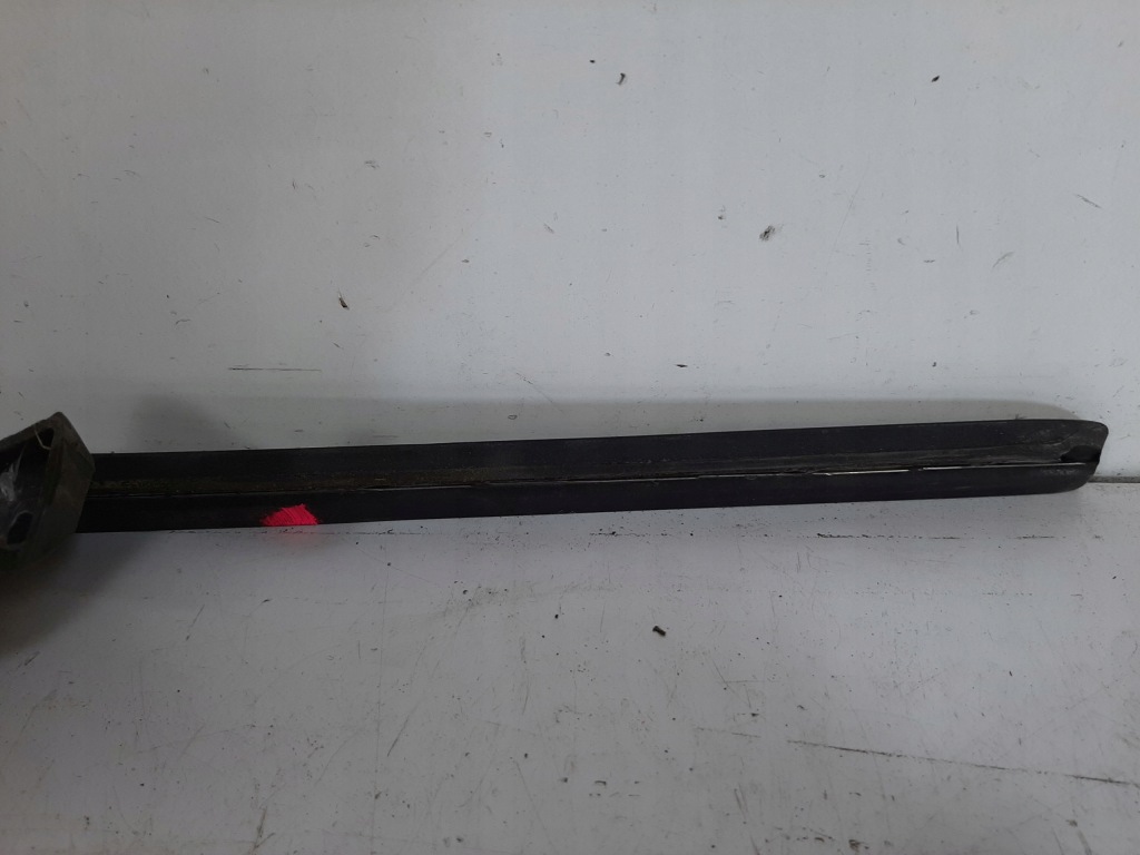 Lancia musa 1.4 16v рестайлінг  09r молдинг хромована правий перед Ціна