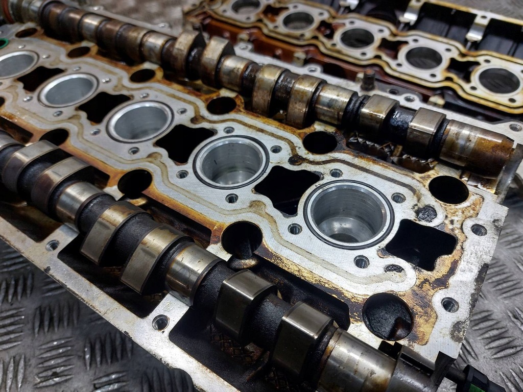 фото №9, Головка + валы volvo s40 ii 2.4 20v 8642289 8642291 8692552 8658495