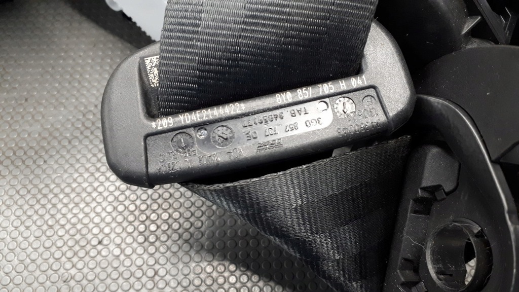 фото №10, 8y0857705h pas лівий перед audi a3 8y 20r-