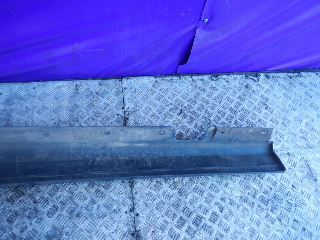 фото №5, Bmw e90 sedan накладка молдинг порог порог правый