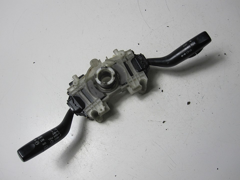 фото №1, Перемикач комбінований перемикачі mazda premacy 00r