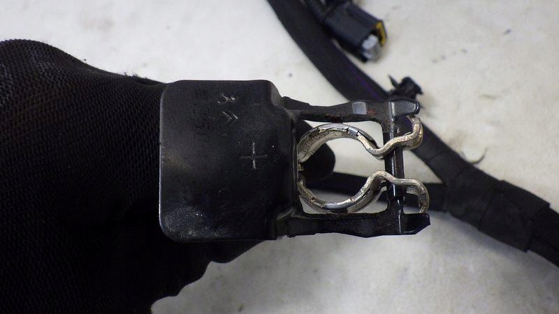 фото №4, Клемма плюсовая шланг 2008 i 1.2 thp 9820430180