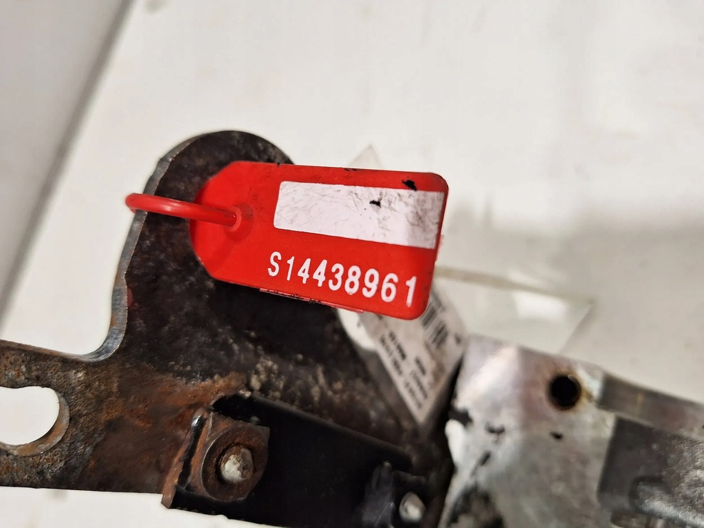 фото №15, Головка пошкоджена 8200408642 renault master ii 2.5dci 04-