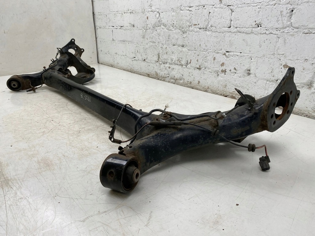 фото №10, 2013 toyota prius xw30 балка osi задній