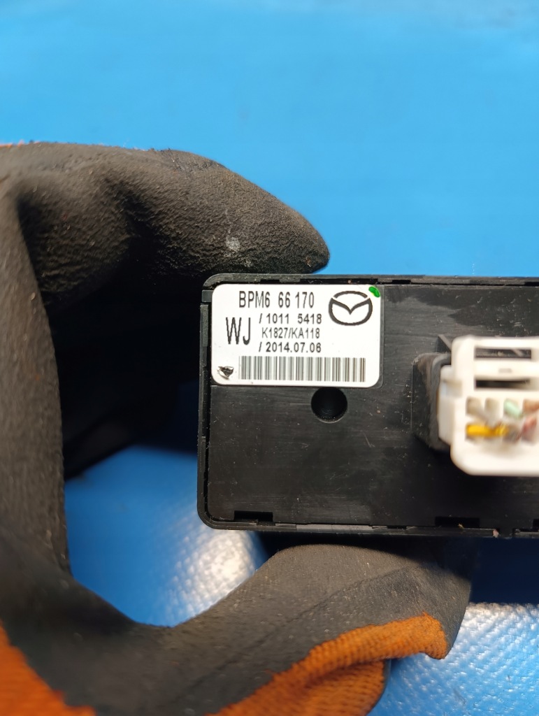 фото №4, Панель переключатель esp rvm регулировка света mazda 3 iii bm