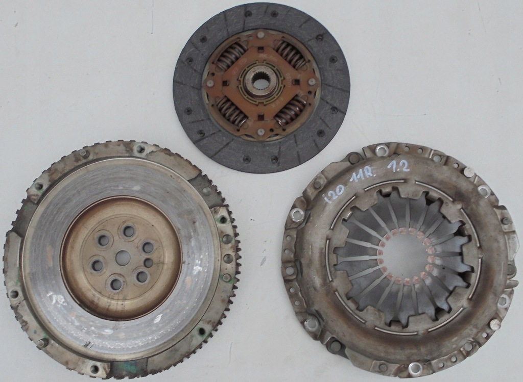 фото №1, Hyundai i20 11 r 1.2 зчеплення притиск диск