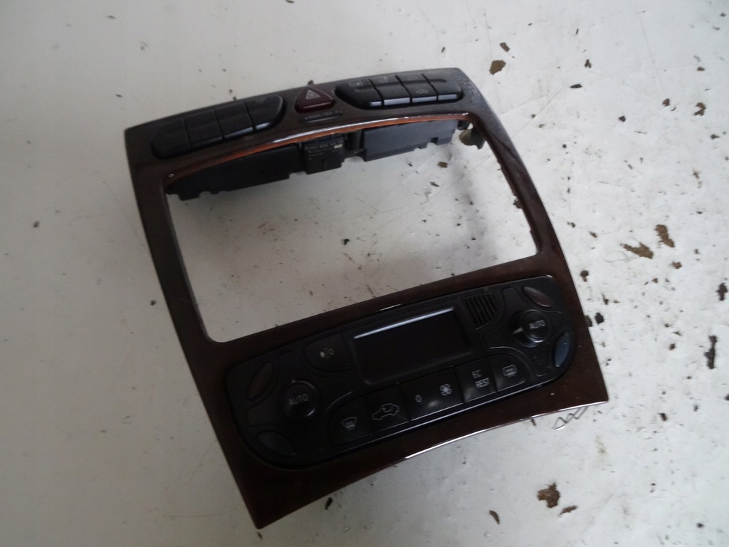 фото №1, Панель кондиционера 2038300585 mercedes w203