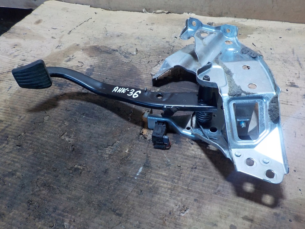 Педаль гальма astra h 06r. Ціна