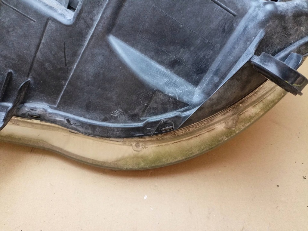 фото №8, Лампа перед правая сторона chrysler town and country 5 facelift 2011