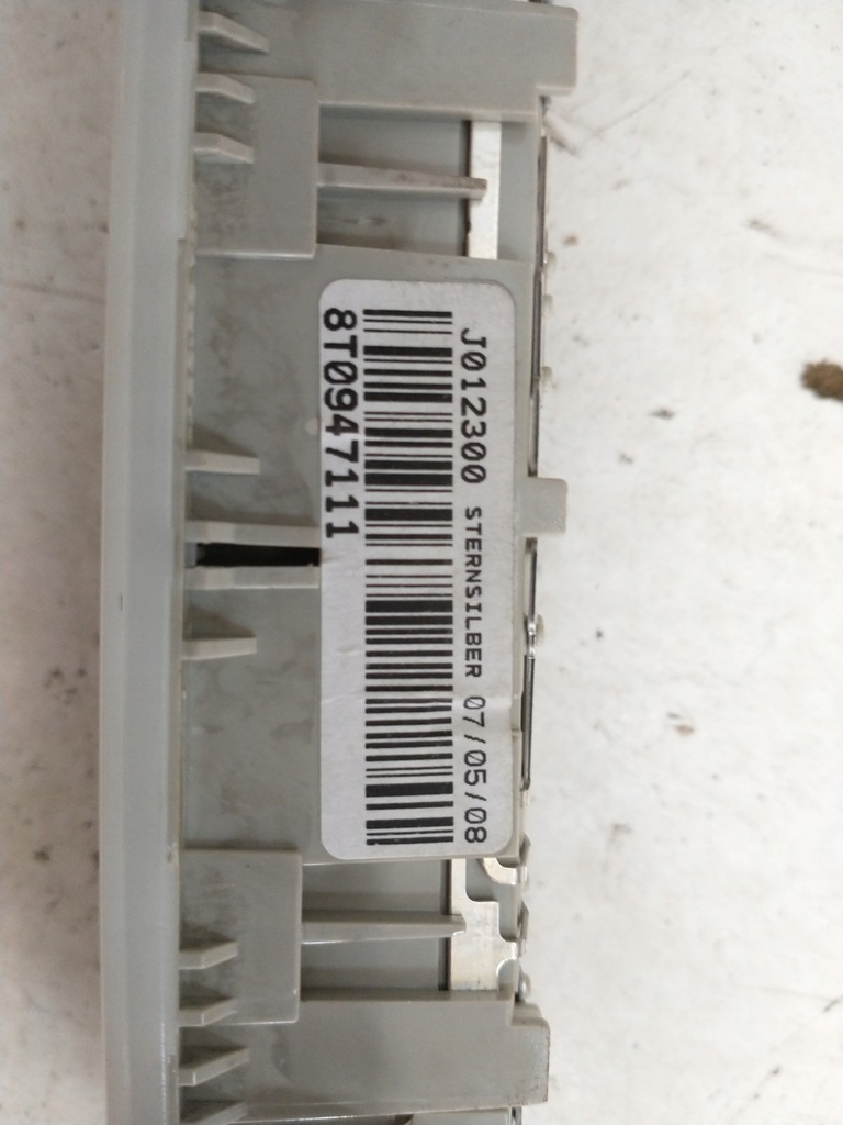 фото №11, Ліхтарі освітлення салону дзеркало audi a4 a5 8t