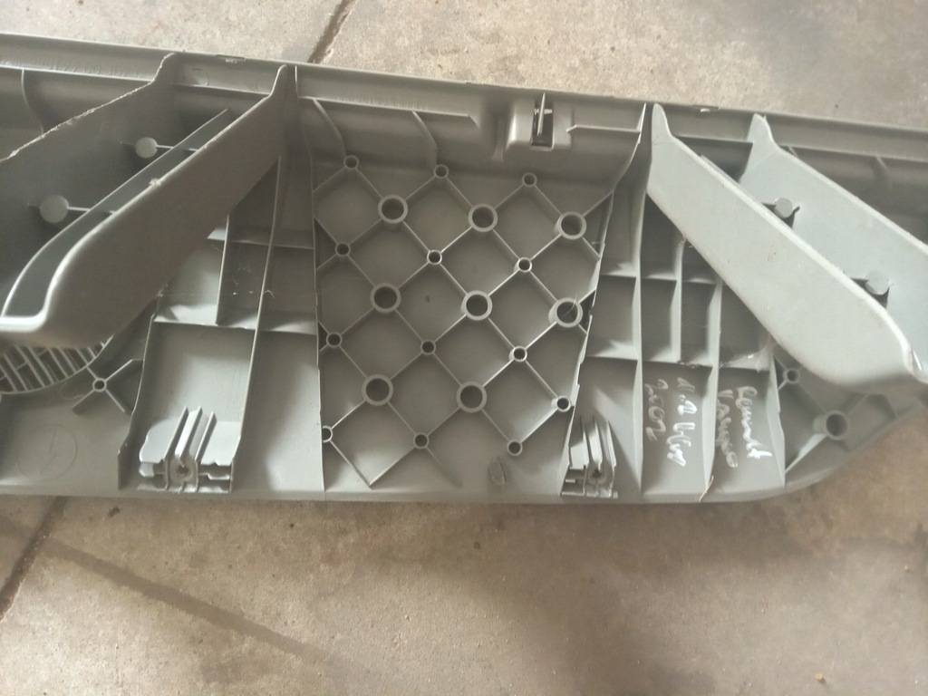 фото №6, Renault kangoo накладка динамика правый задняя 8200096129 77003307179