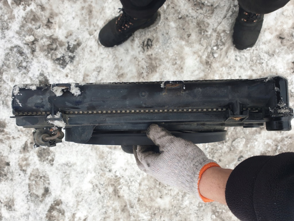 Радиатор воды вентиляторы vw passat b6 2.0 tdi 1k0121207aa Недорого