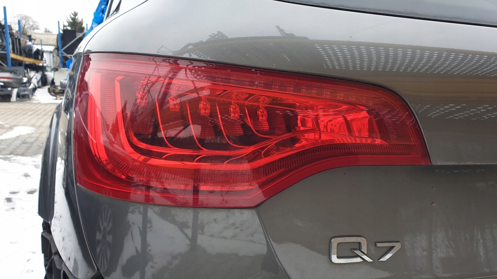 фото №1, Audi q7 4l lift лампа задняя левая usa