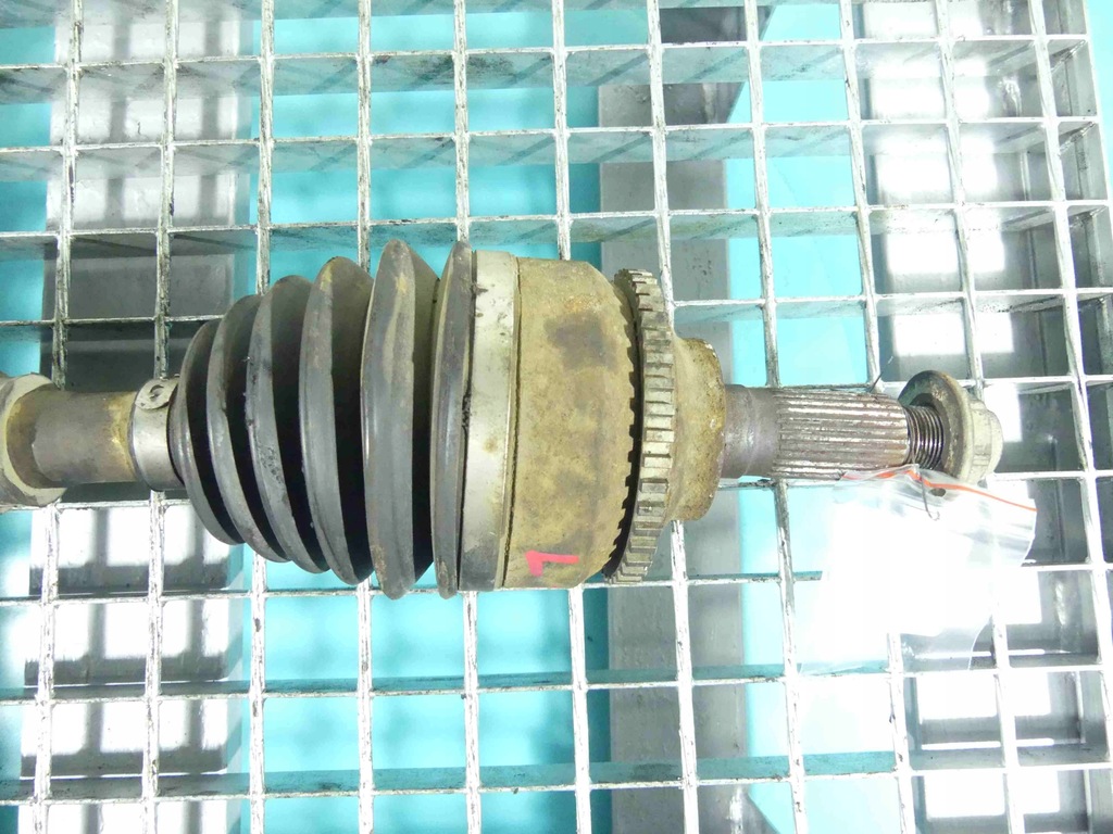 фото №2, Приводной вал левая mazda mpv ii 99-06 2,0 citd механическая коробка передач