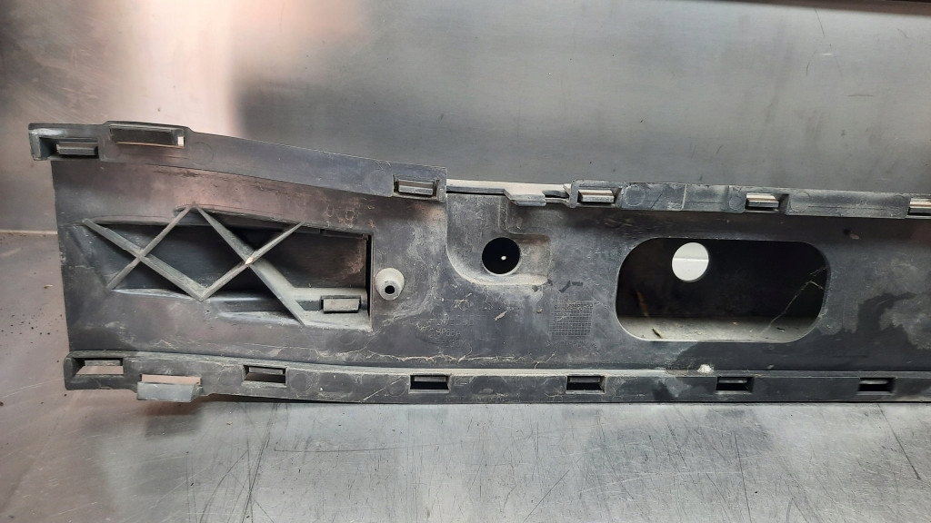 фото №7, Абсорбер бампера перед 30655876 volvo v50 2.0 hdi 04r