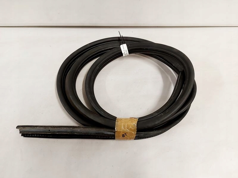 фото №1, Nissan qashqai i j10 прокладка дверь левый перед