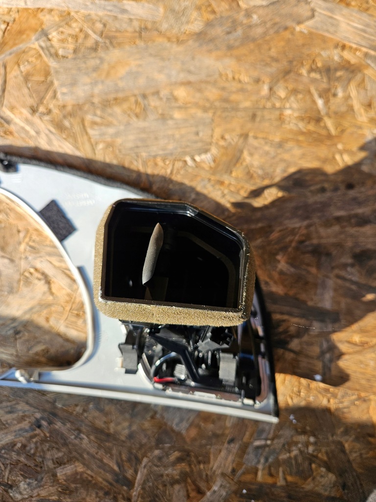 фото №8, Решітка обдув ліва audi a4 b8 a5 8t1820901h