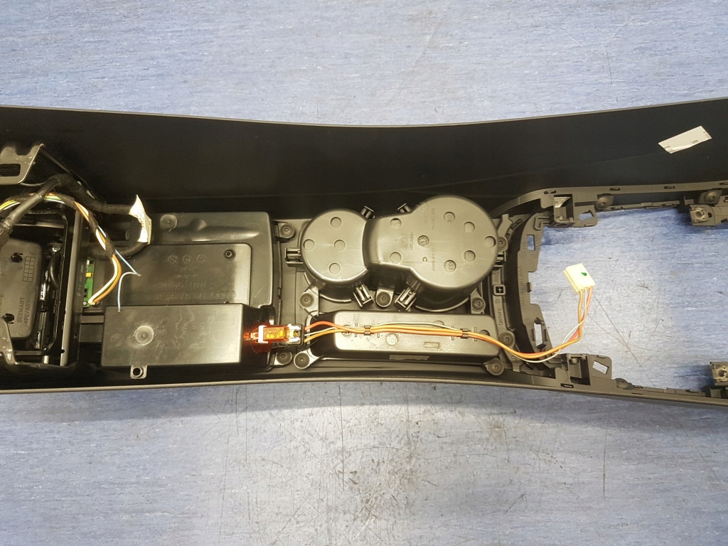 фото №13, Audi a4 b8 туннель средний 8k0864981f