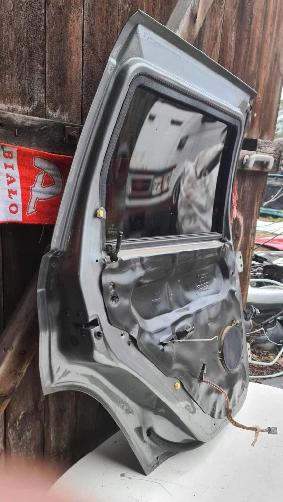 фото №9, Дверь полный левый задняя jeep grand cherokee wk 06r.