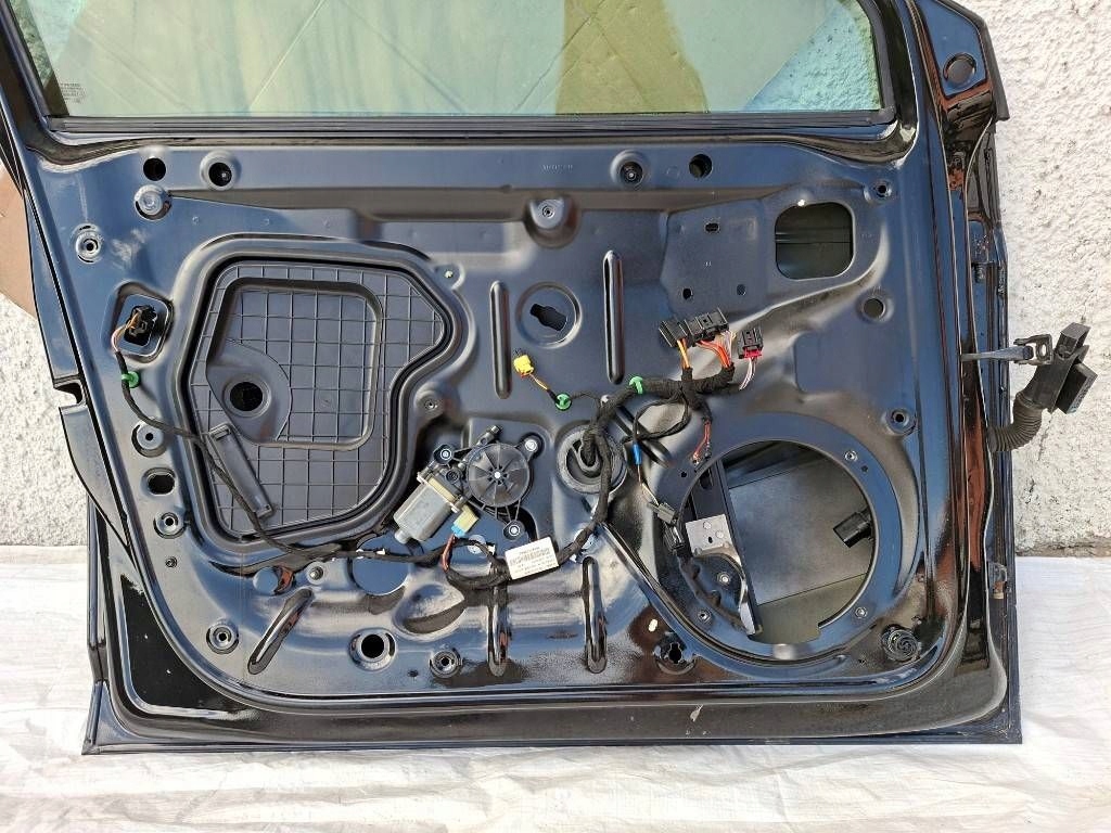 фото №14, Seat leon 5f fr 2014 дверь левая перед задняя передние задние чёрный lz9y