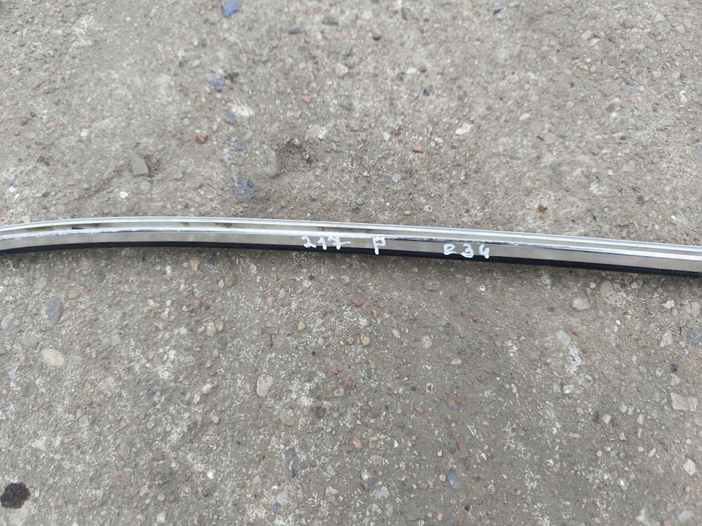 Молдинг дахова bmw 5 e34 sedan права лоток жолоб даховий 217 Зі Шроту