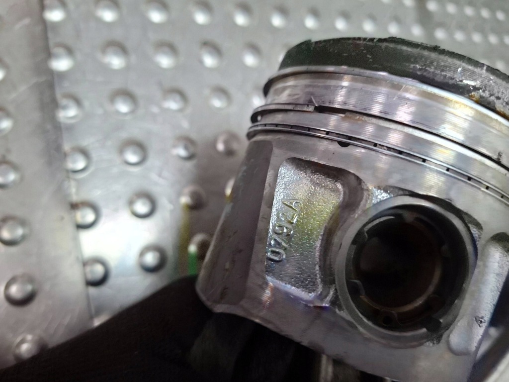 Поршень шатун 0792a двигуна 1.6 mjet fiat alfa euro 5 6 Оригінал