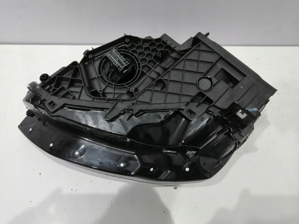 Фара правый  передняя audi q3 2 full led с Разборки