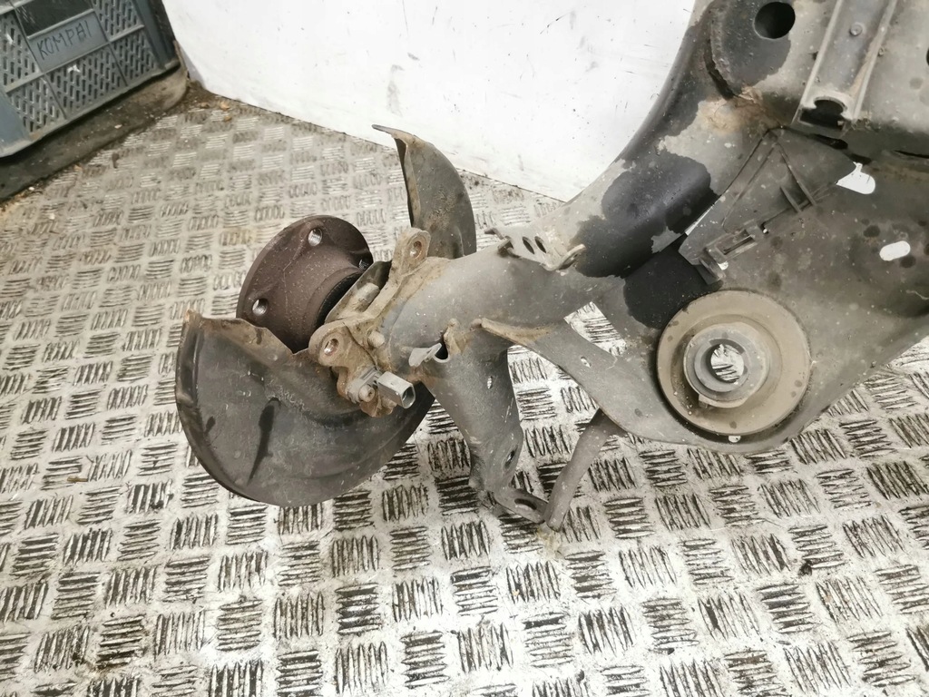 фото №9, Audi q2 - 2017 балка задние