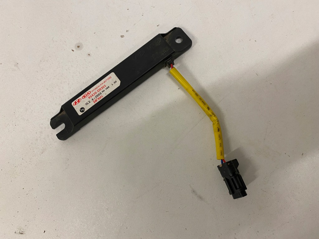 фото №1, Kia sportage iv lift датчик усилитель антенна 19-