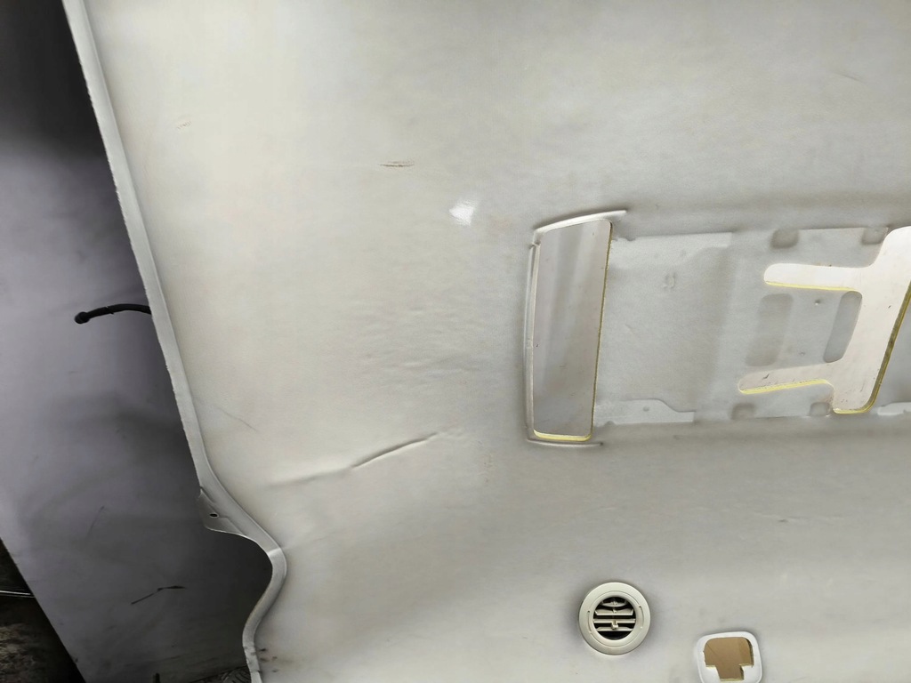 фото №7, Chrysler town & country v 2008 потолок