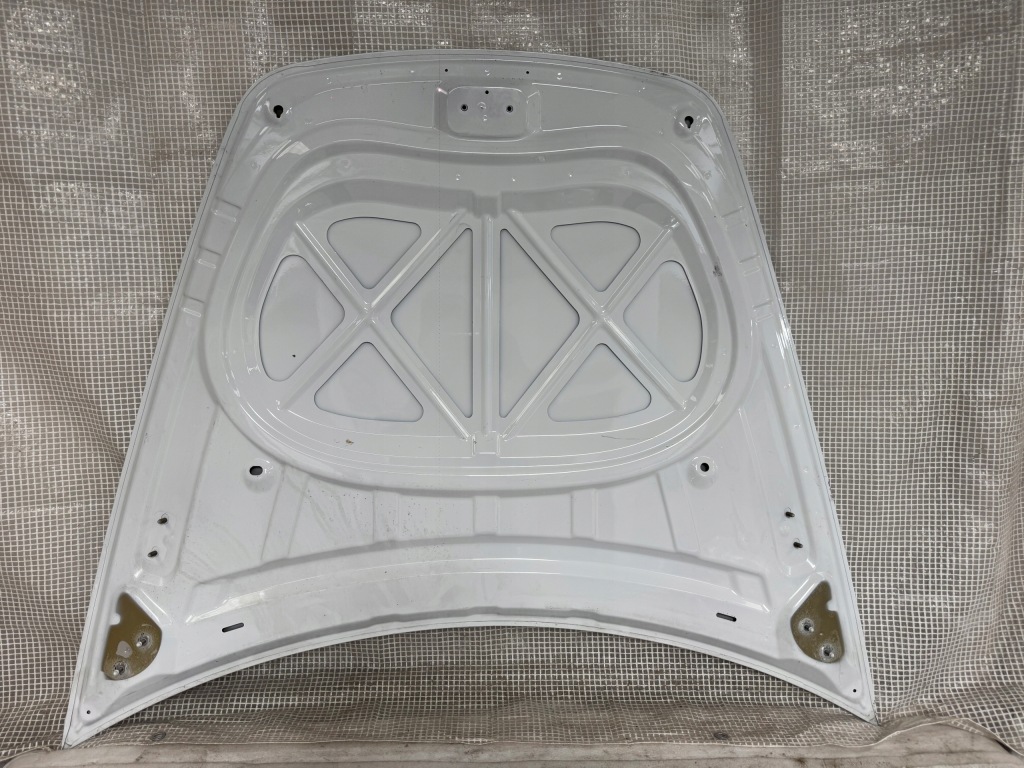 Tesla model 3 3 рестайлинг  23- капот Доставка