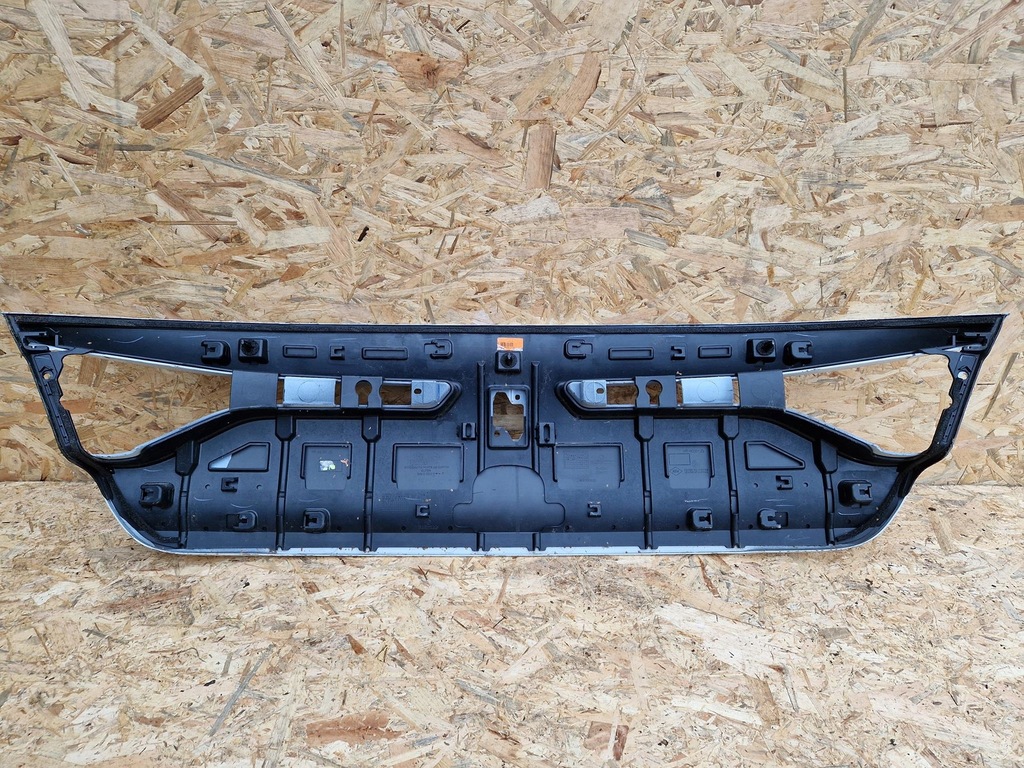 фото №4, Накладка кришки багажника renault megane iv 4 sedan