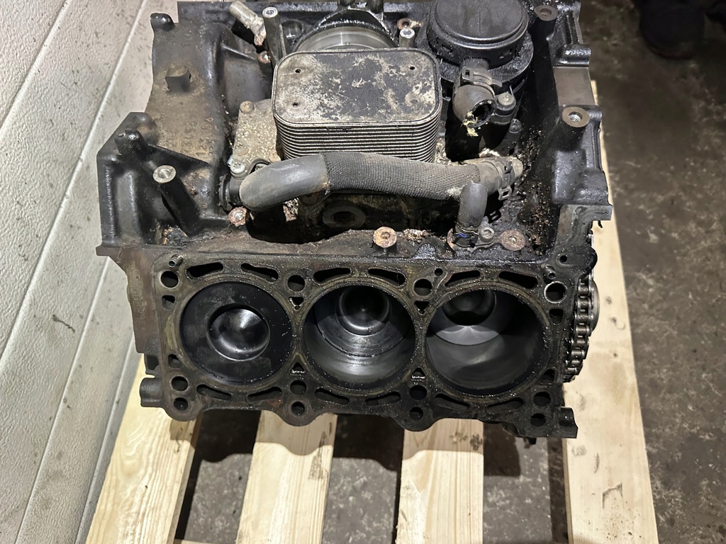 фото №8, Блок двигуна dół wał поршні audi q7 touareg 3.0 tdi bug