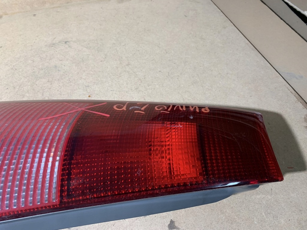 фото №9, Лампа левая задняя fiat punto 7730723