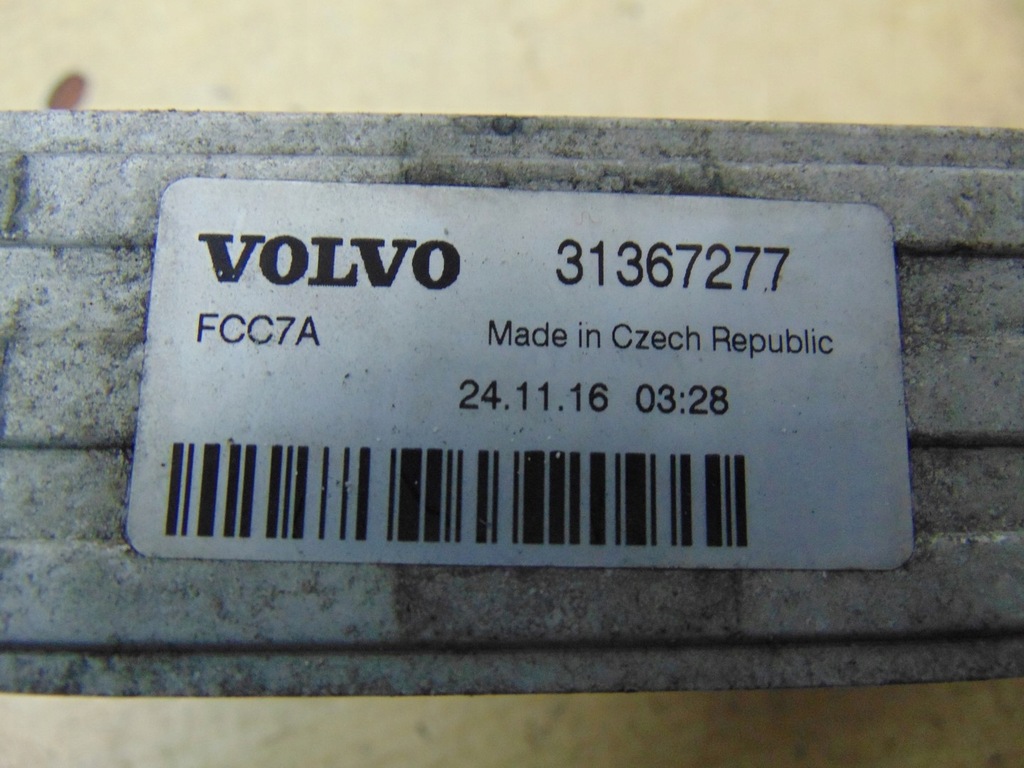 фото №16, Радіатор інтеркулер volvo v40 s60 31367277