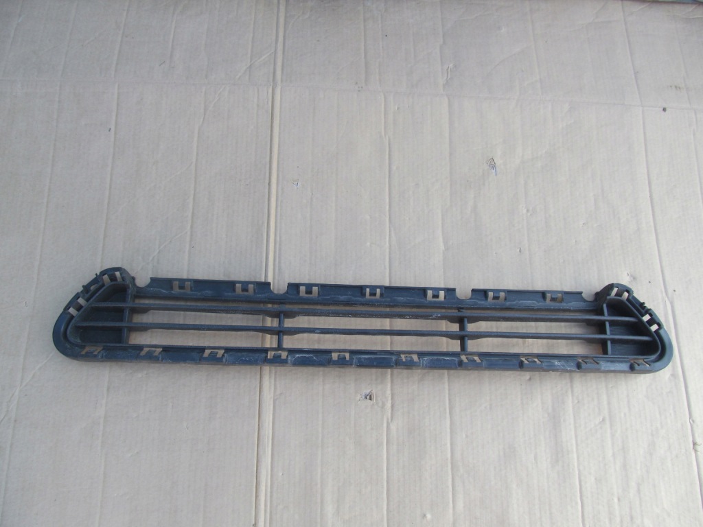 фото №1, Hyundai i30 iii n середня решітка бампера