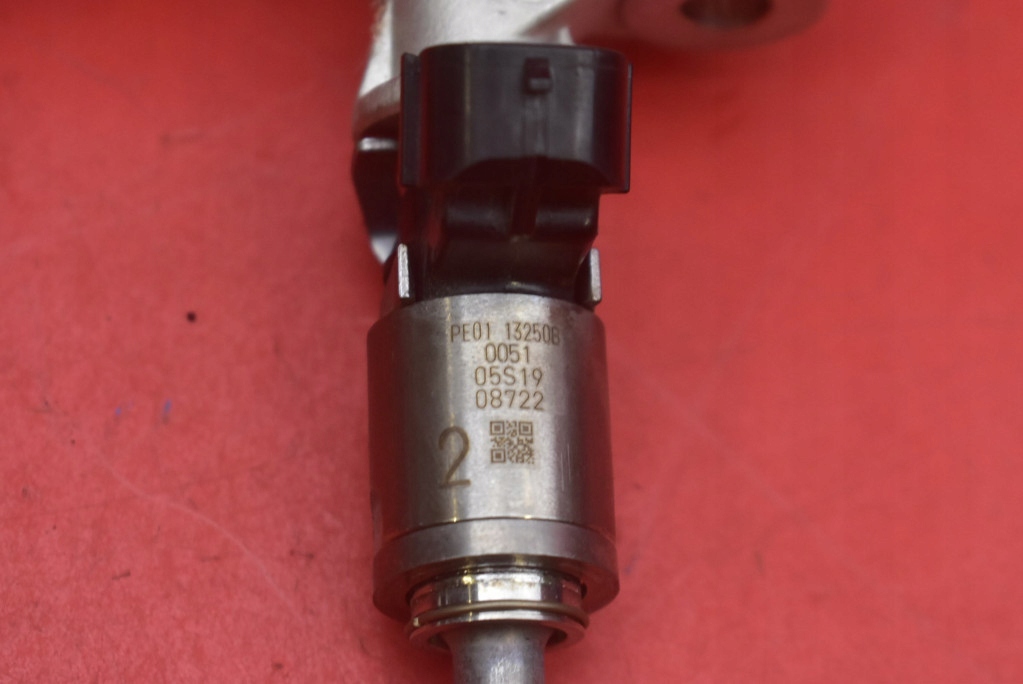 фото №15, Молдинг впрыскная форсунки pe0113250b mazda mx5 mx-5 iv nd 2.0 skyactiv 160km
