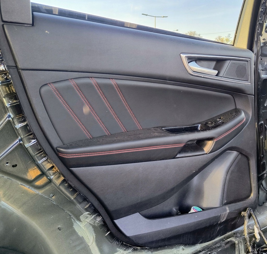 фото №13, Czarna стеля панорама стійки захист козирки ford edge ii lift st-line