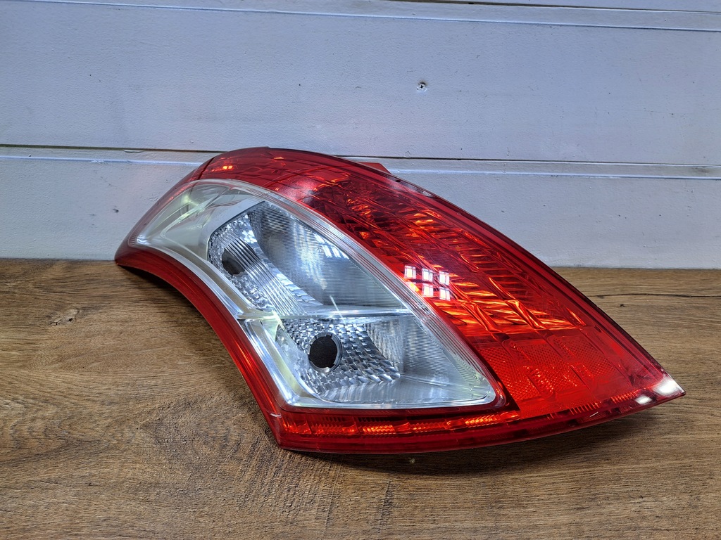 фото №1, Suzuki swift 10-15 лампа задняя левая 81010102504