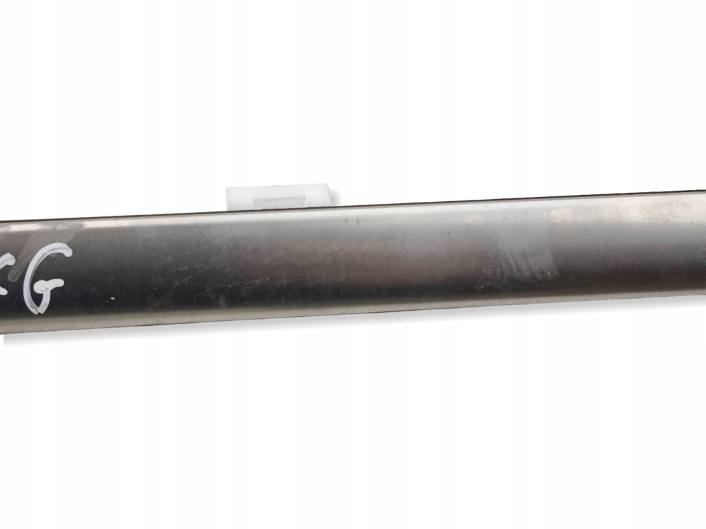 Kia sportage 2022 молдинг стекло задний Недорого