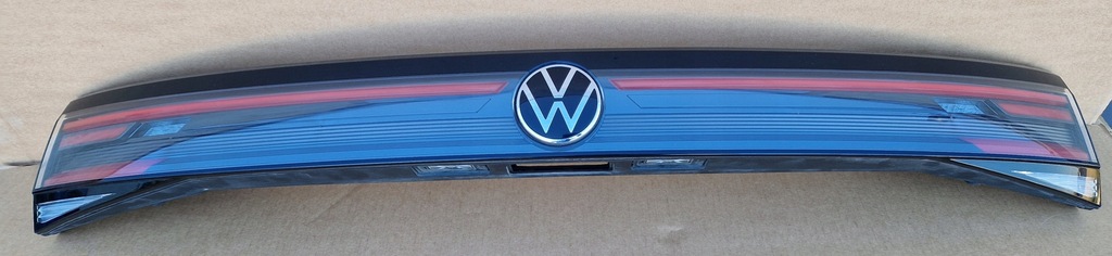 фото №1, Накладка задняя крышка багажника vw taigo 2g7945093 оригинал ideał kpl