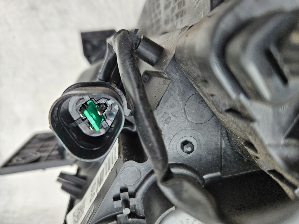 фото №10, Kia niro лампа ліва ксенон 92101-g5 комплектна